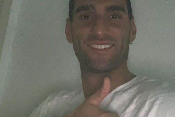 Коронавирусга чалинган Феллайни машғулотларни давом эттирмоқда (видео)