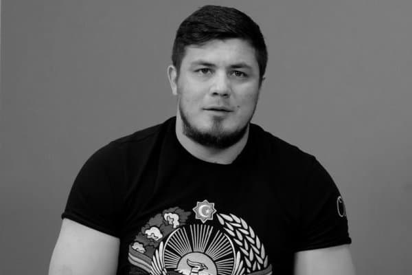 Мурод Хонтўраев хотирасига бағишланган жанг кечаси ташкил этилади (Постер)