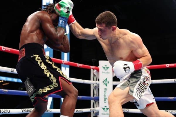 Майк Тайсон: "Мадримовнинг услуби Кроуфордни ноқулай аҳволга солиб қўйди"