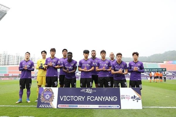 Хуршид Ғиёсовнинг жамоасида нима гаплар?