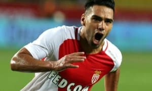 Колумбияда Фалькаонинг шарафига ҳайкал ўрнатилди (ФОТО)