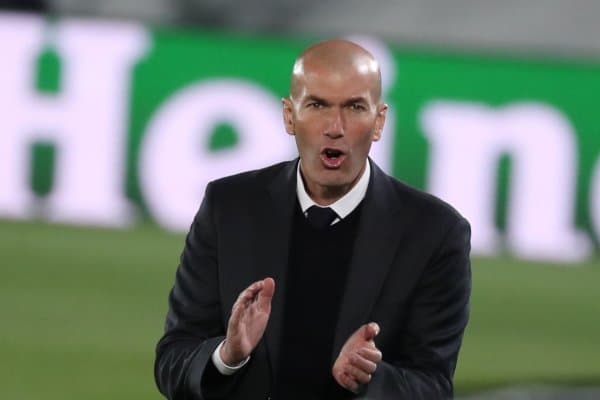 Зидан “Манчестер Юнайтед”да янги эрани бошлаб беради