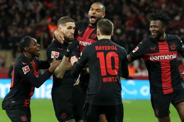 Бундеслиганинг энг зўр ўйинчиси ким бўлди?