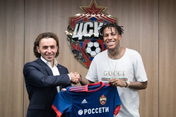 Уругвай терма жамоаси ҳужумчиси рус клуби билан шартнома имзолади