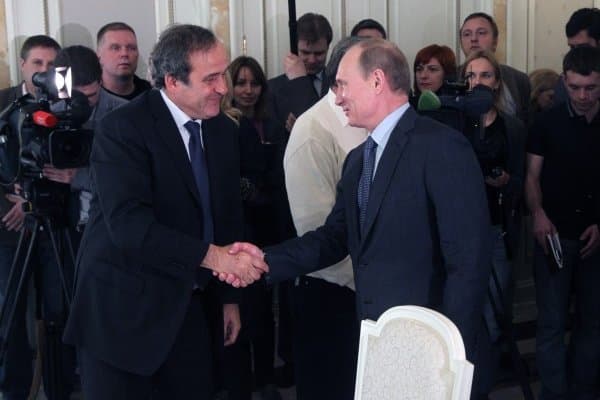 Полиция Мишель Платини уйидан Путиннинг совғасини излаганмиди?