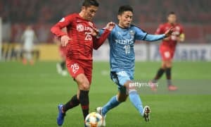 Хитой. Аҳмедовнинг жамоаси қийин ўйинда муҳим ғалабани қўлга киритди