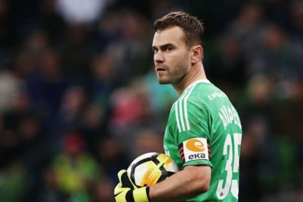 Акинфеев ван дер Сарга тенглашиб олди