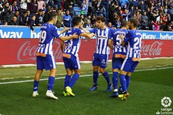 "Алавес" - "Уэска" 2:1 (видео)