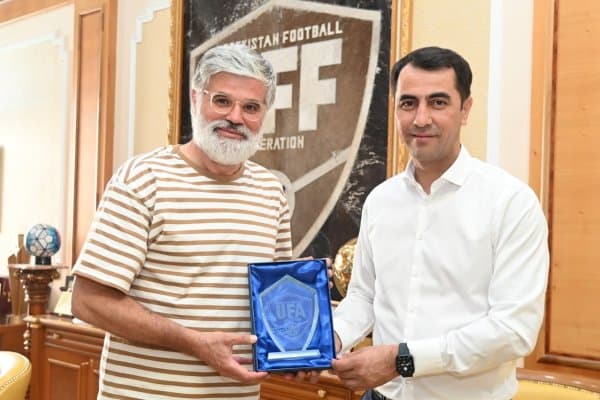 "Наполи" ва "Дерби Каунти" собиқ футболчиси Тошкентда!