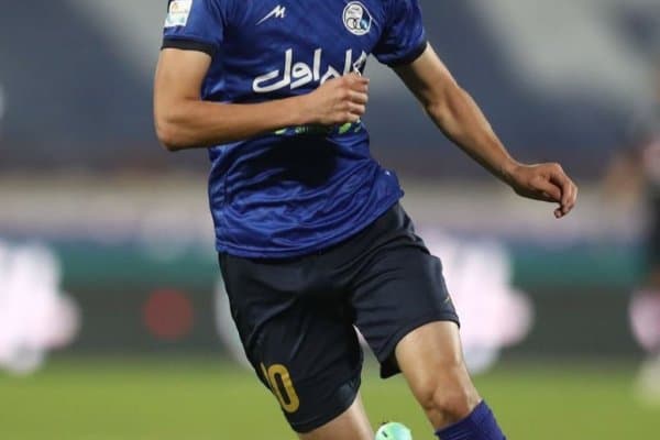 Эрон чемпионати. "Истиқлол" ўз майдонида "Зоб Аҳан"ни мағлуб этди. Азиз Амонов ...