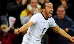 Таниқли футболчини йиғлатишди