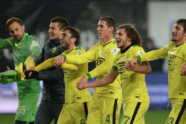 РФПЛ. Ҳамдамовнинг "Анжи"си Москвада "Динамо" устидан зафар қучди