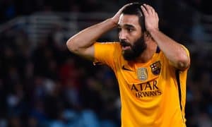 Ана холос! Арда Туран Туркияда ватан хоинлигида гумонланмоқда