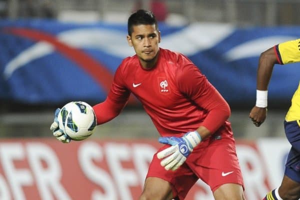 Дебют ўйин тарихий ўйинга айланди