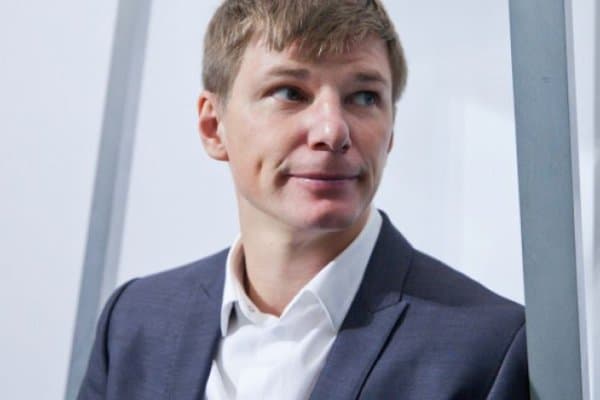 Аршавин: Энди ҳеч ким Саррини омадсиз деб айтмайди