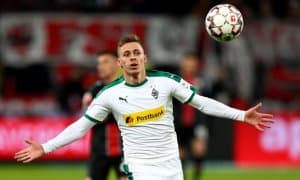 Азарнинг ўрнини Азар эгаллаши мумкин