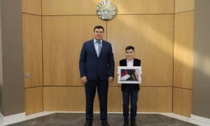 Шахмат бўйича FIDE спорт устаси Ҳумоюн Бегмуратов тақдирланди