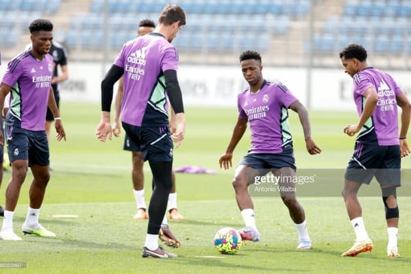 Куртуа: "Бензема "Реал"да жуда кўп гол урди, лекин..."