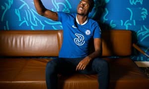 Расман: "Челси" 38 миллион еврога янги ҳимоячи харид қилди