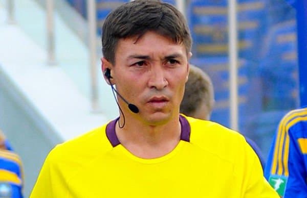 Ўзбекистонлик ҳакам Бразилия - Испания учрашувини бошқаради