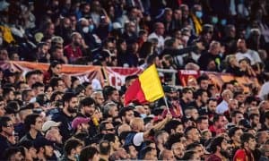 “Рома” ва “Фейеноорд” тўқнашуви катта жанжал билан бошланди (Фото)