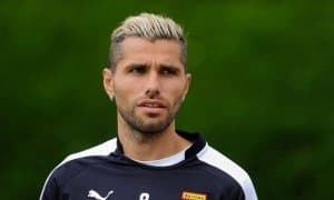 Валон Бехрами: Мени сиёсий сабабларга кўра терма жамоага бошқа чақиришмайди