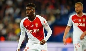 МЮ ва "Реал" қизиқишига сабаб бўлган форвард фаолиятини Бундеслигада давом эттириши мумкин