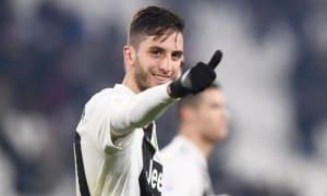 "Ювентус" асосий футболчиларидан бири билан шартномани узайтириш бўйича келишувга эришди