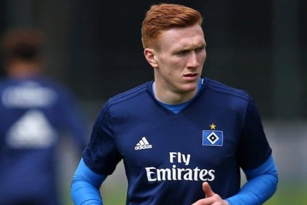 Икки немис гранди 22 ёшли шотланд футболчиси учун кураш бошлади