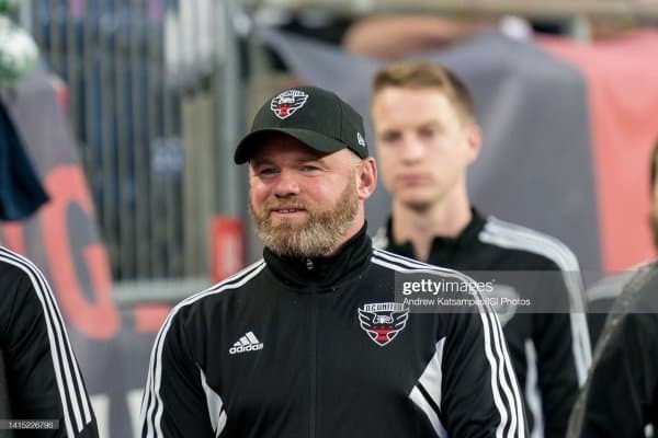 Руни "Олтин тўп" учун ким фаворитлигини айтди. Бу - Месси эмас