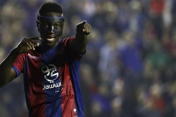 Хамшикни сотиб олган Хитой клуби энди Ла Лигадан ҳужумчи сотиб олади