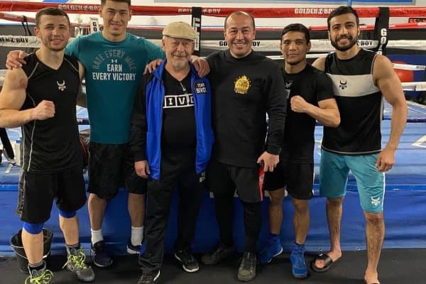 Ўзбек бокси юлдузлари Тошкентга қайтмоқда!