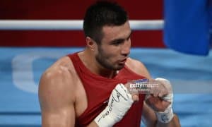 555, 777 ёхуд Олимпиячиларимиз олган автомобилларига қандай рақам танлашди? (фото)