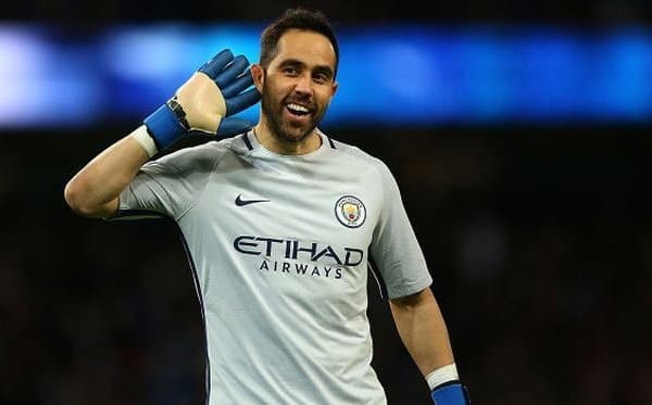 Клаудио Браво ЕЧЛ тарихига кирди