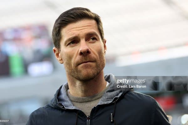 Бундеслига. Бироздан сўнг старт оладиган 3 учрашув олдидан асосий таркиблар билан танишинг