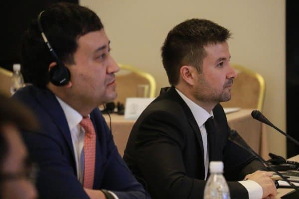 Марказий Осиё футбол ассоциацияси (CAFA) ОФК президентлиги учун сайловда Шайх Салмон номзодини бир овоздан қўллаб қувватлайди