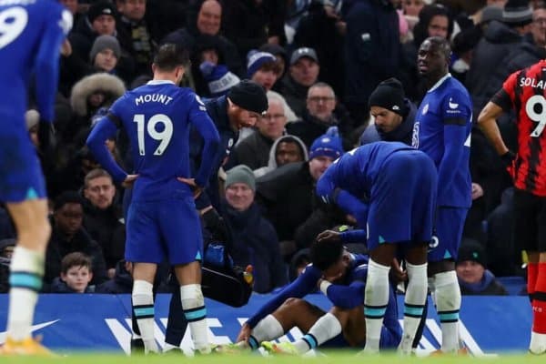 Бу ўйинчининг жароҳати жонга тегди, ўрнига бошқасини оламиз!