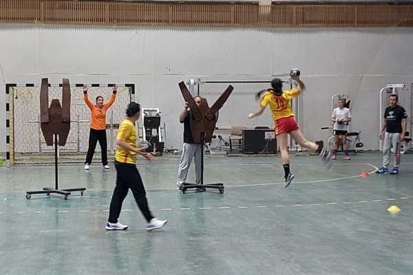 Гандбол: аёлларимиз ЖЧга тайёргарликни Россияда олиб боришмоқда