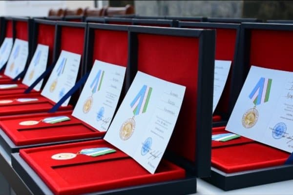 Ёшлар куни муносабати билан бир гуруҳ фаол ва ташаббускор спортчи ёшлар мукофотланди