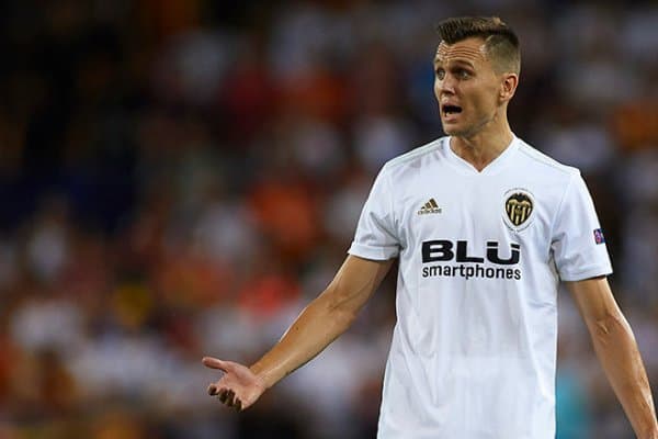 "Валенсия" етакчиларидан бири бу мавсум бошқа майдонга туша олмайди