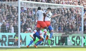 АПЛ. "Кристал Пэлас" - "Вест Хэм" баҳсида мухислар "отишма" гувоҳи бўлди 