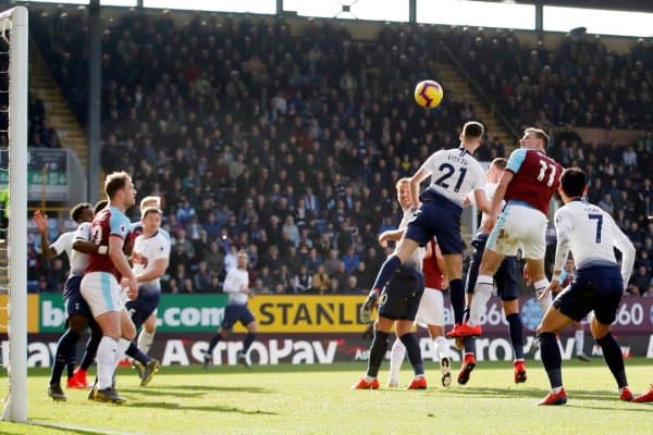 АПЛ. "Тоттенхэм" "Бёрнли"га имкониятни бой берди
