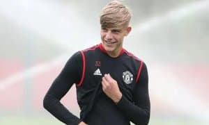 “Манчестер Юнайтед” футболчисини жўнатиб юборди