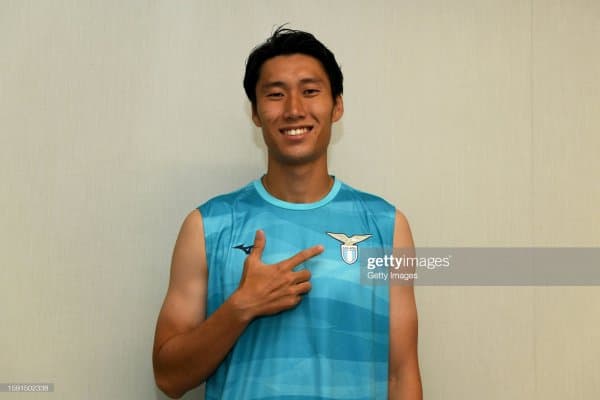 Расман! "Лацио" япониялик футболчисини ўз сафига қўшиб олди