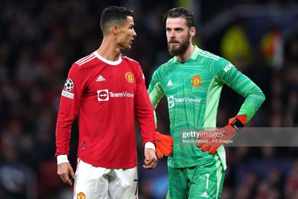 "Манчестер Юнайтед" кетишни хоҳлаётган юлдузга ўринбосар топди