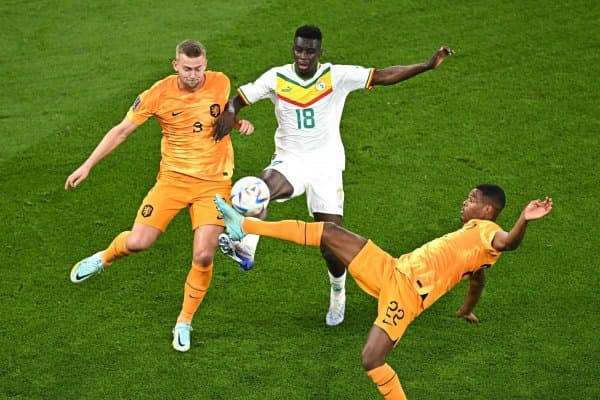 ЖЧ-2022. Сенегал терма жамоаси Нидерландия билан ўйинда сўнгги дақиқалар қурбони бўлди (видеошарҳ)