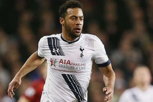 "Тоттенхэм" футболчиси фаолиятини Хитойда давом эттирадиган бўлди