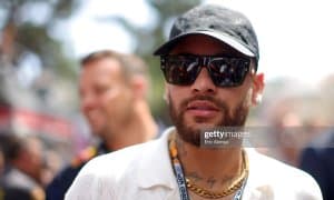 ПСЖ раҳбарияти Неймардан норози