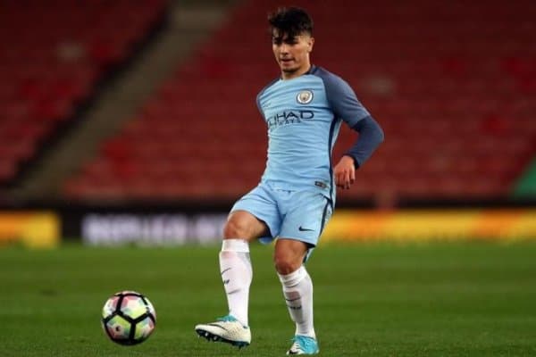 "Реал" "Манчестер Сити"нинг 19 ёшли испаниялик футболчисини ўзига чорламоқда