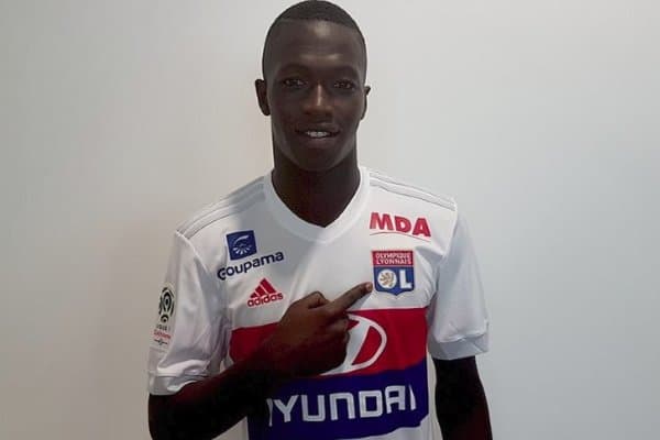 Сенегаллик футболчи энди Испания терма жамоасида ўйнаши мумкин